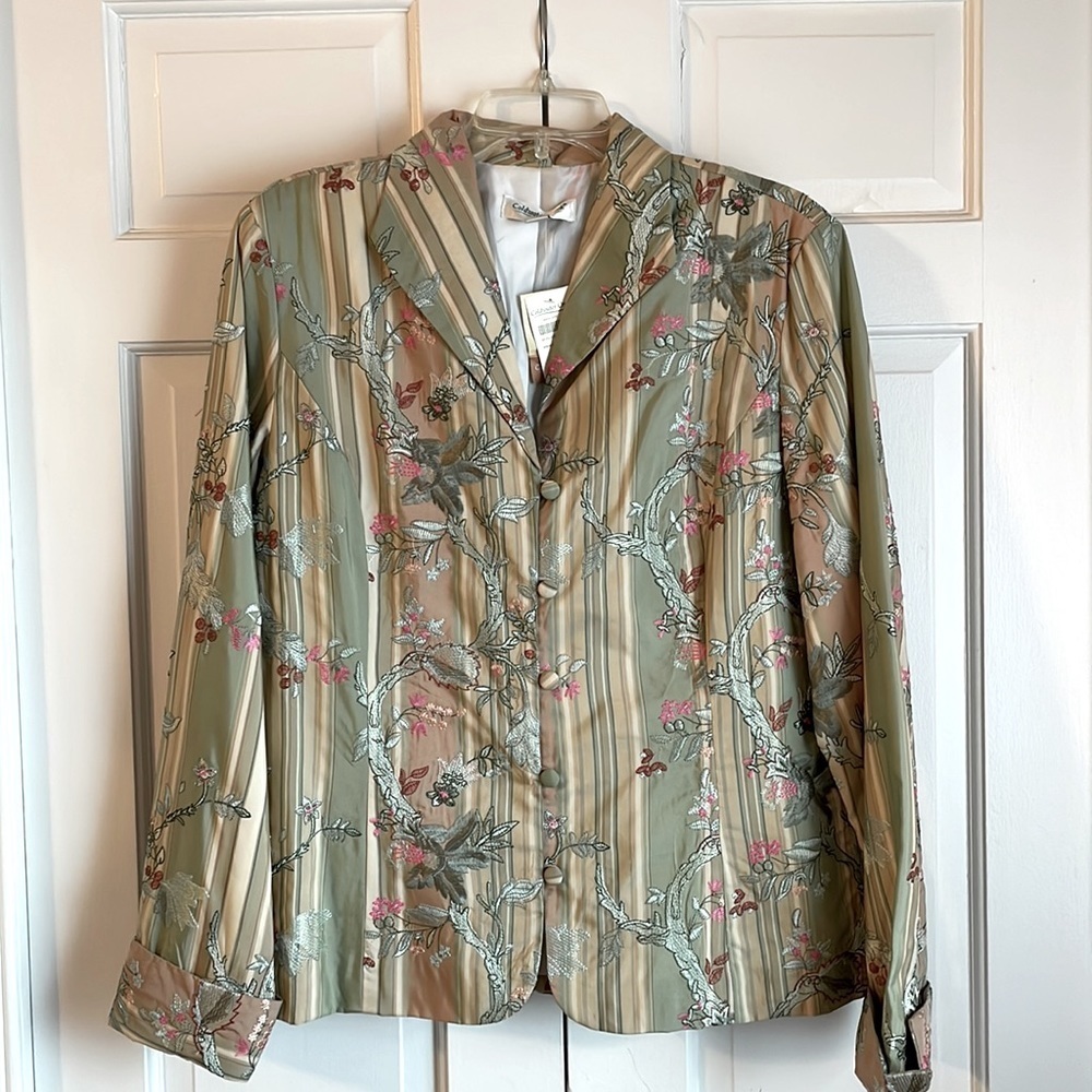 🤩 Coldwater Creek Satin Jacquard Embroidered Jacket 🤩